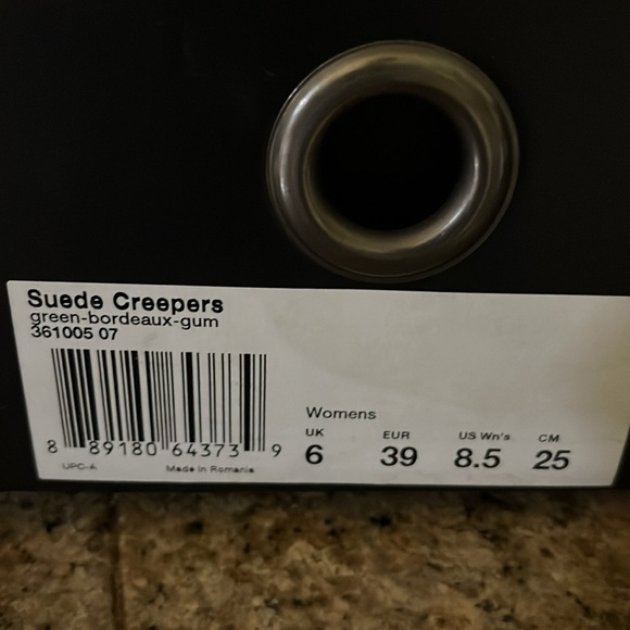 Fenty by Rhianna Green Bordeaux with maroon trim Sz8.5 - Picture 14 of 14